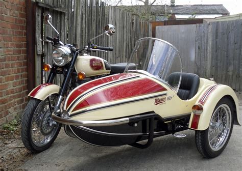 Royal Enfield Sidecars - Watsonian Squire