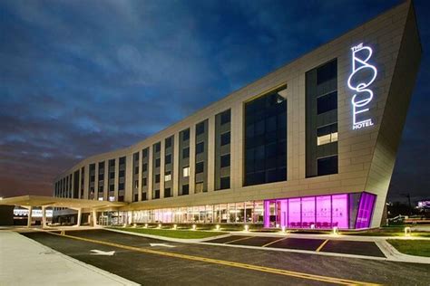 THE ROSE HOTEL CHICAGO O’HARE, TAPESTRY COLLECTION BY HILTON $99 ($̶1̶2̶7̶) - Updated 2021 ...