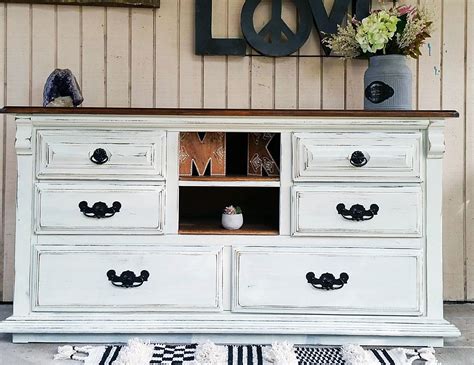 Bone White Farmhouse Dresser | General Finishes Design Center