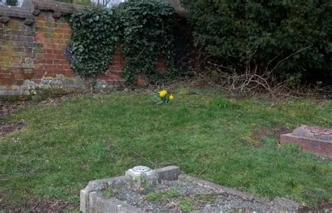 The Buckinghamshire grave belonging to the last woman to hang - Buckinghamshire Live