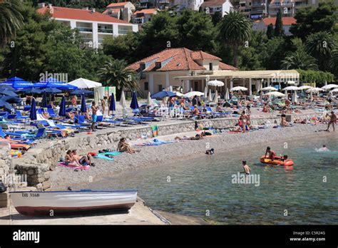 Beach at Lapad, Dubrovnik, Croatia Stock Photo - Alamy