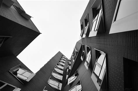Frank O. Gehry buildings No.5 - cc0.photo