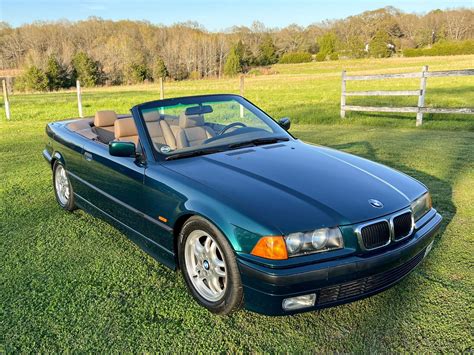 1997 BMW 328i: Specs, Features, and History