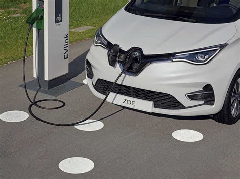 Tout savoir sur la recharge rapide des véhicules électriques - Renault ...