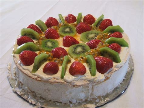 Pavlova (cake) - Wikipedia