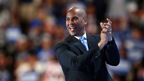 Cory Booker 2020: New Jersey Senator launches presidential campaign - ABC7 Chicago