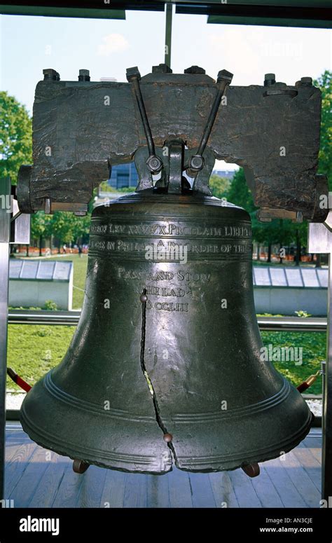 Liberty Bell, Philadelphia, Pennsylvania, USA Stock Photo - Alamy