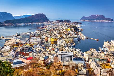 10 Top Attractions & Things to Do in Ålesund | PlanetWare