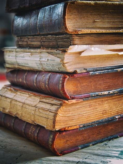 Old books - Just a stack of old ruined books | Old books