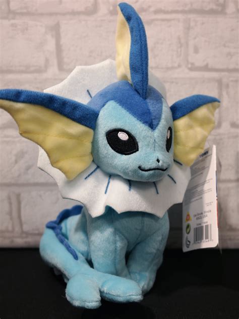 Eevee-Plushies - Nerdinsweden's Pokémon Collection