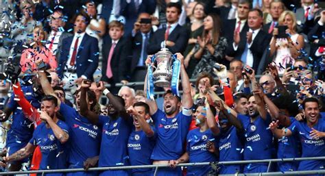 (Video) Chelsea lift the FA Cup at Wembley after defeating Man United