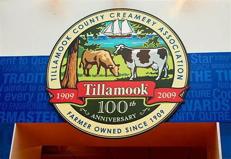 Touring the Tillamook Cheese Factory — Tillamook, Oregon — La Fuji Mama