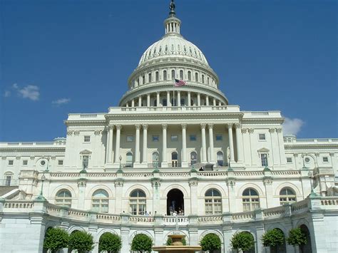 File:Capitol Building 3.jpg - Wikimedia Commons