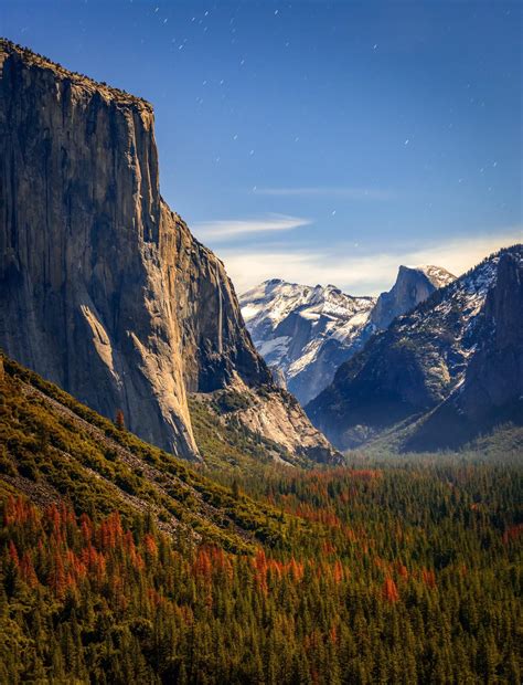 The classic Yosemite Tunnel view, under full moonlight [4649x6084] [OC ...