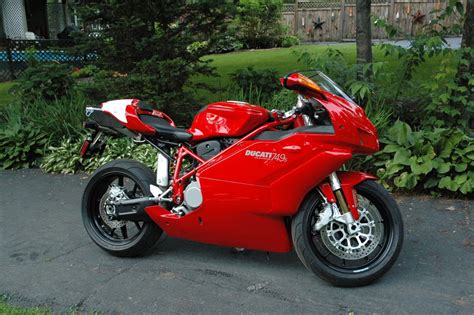 Ducati 749 S 2006 | Ducati 749, Ducati, Motorcycle pictures