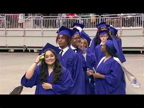 Lamar High School Graduation 2023 - YouTube