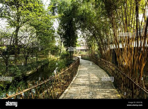 Du fu thatched cottage in chengdu, China Stock Photo - Alamy