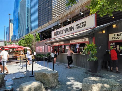 Chicago Riverwalk Restaurants: A Complete Guide to Dining on the Chicago River - Your Chicago Guide