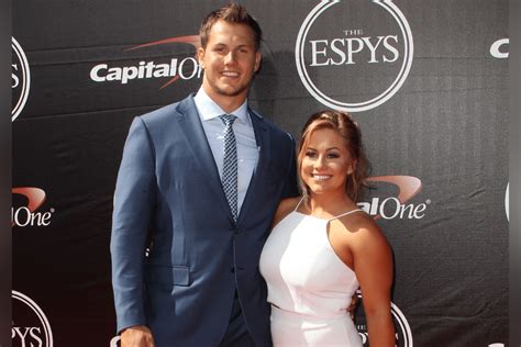 Shawn Johnson Husband: Meet Andrew East + NFL Career, How They Met ...