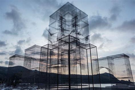 Impressive Wire Mesh Installation – Fubiz Media