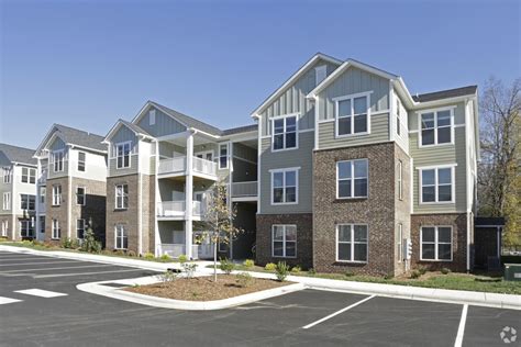 Dilworth Apartment Homes - 17 Lyndhurst Ave Asheville, NC - Apartments ...