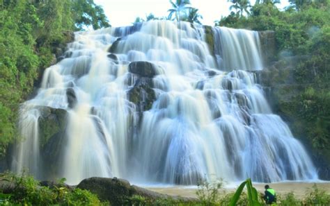 9 Wondrous Waterfalls that You Can Visit in Laguna