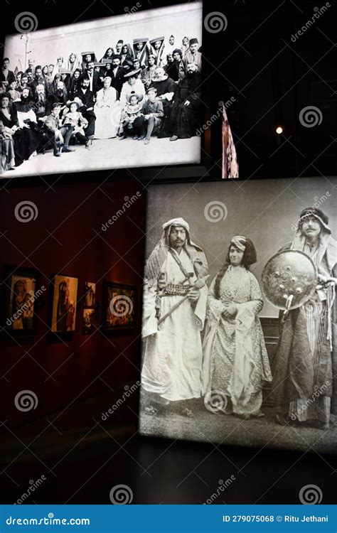 Museum of Islamic Art in Doha, Qatar Editorial Stock Photo - Image of ...