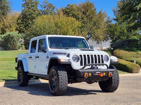 2022 Jeep Gladiator, Bright White Clearcoat With 2915 Miles Available ...