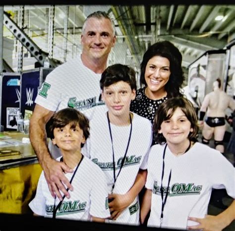 Shane McMahon and his family | Shane mcmahon, Family, Mac