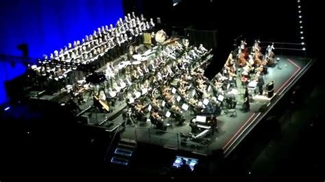 Ennio Morricone and the Czech National Symphony Orchestra - "Ecstasy of Gold" - YouTube