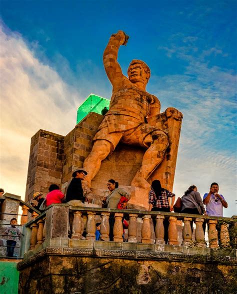 The Pipila Monument in Guanajuato- Sweeping Views and Heroic History ...