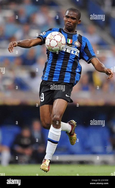 SAMUEL ETO`O INTER MILAN INTER MILAN SANTIAGO BERNABEU MADRID SPAIN 22 ...