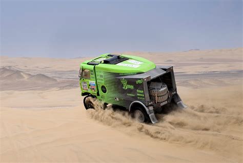 tatra dakar side - Google zoeken Paris Dakar Rally, Rally Raid, Offroad Vehicles, Rat Rod ...