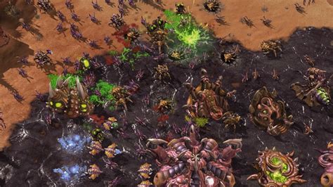 Starcraft II Hands-On - Zerg Rush! - GameSpot