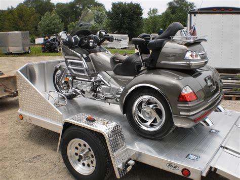 R and R All Aluminum OMC3 Open Motorcycle Trailer