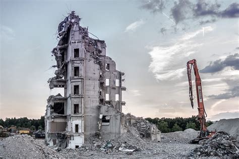 Have you ever wondered… how tall buildings are demolished within ...