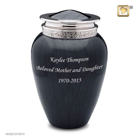 Engraved Urns, Engraving and Personalization - GetUrns