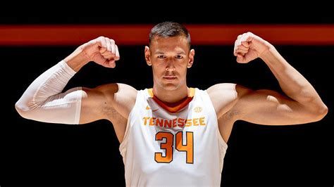 Tennessee Vols Basketball travels to Columbia to take on South Carolina - Clarksville Online ...