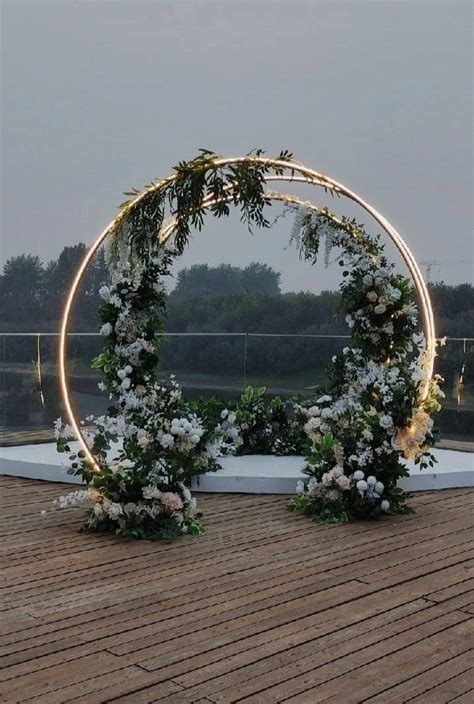 Outdoor wedding stage backdrop inspiration i 2024