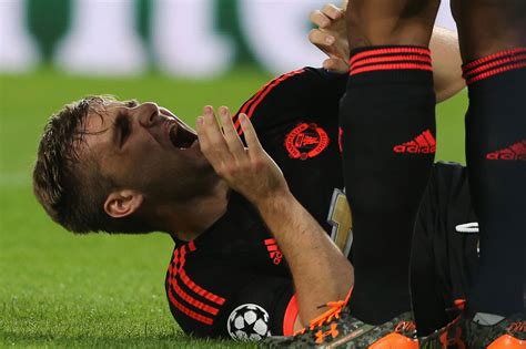 Luke Shaw injury - Mirror Online