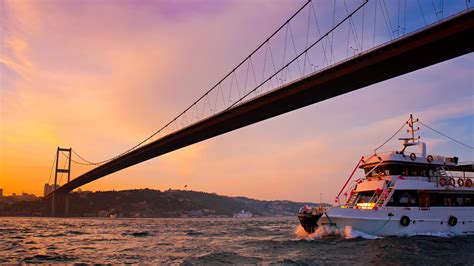 Bosphorus- Istanbul Dinner Cruises