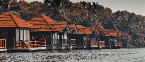 Backwater Resorts In Kerala - Find The Top Resorts