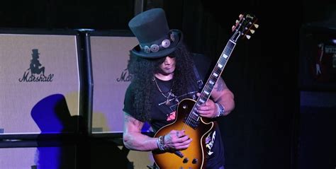 Slash Talks New Album, Potential of New GN’R Music