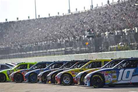 Starting Lineup NASCAR Sprint Cup Series Editorial Stock Photo - Image of track, florida: 8731183