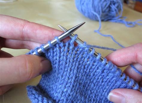 Easy Wrap and Turn In Knitting Tutorial for Short Rows | Knitting help, Knitting, Knitting patterns