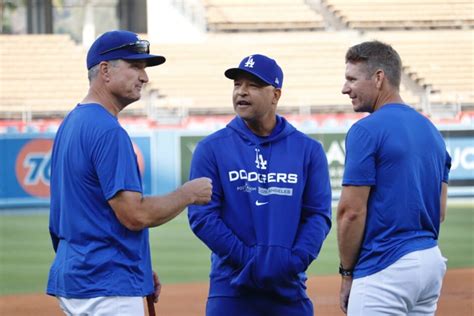 Dodgers Coaching Staff Not Expected To Change For 2023 Season | LA ...