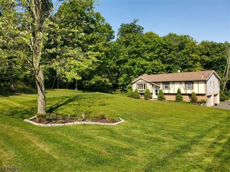 Hardwick, NJ Real Estate - Hardwick Homes for Sale | realtor.com®