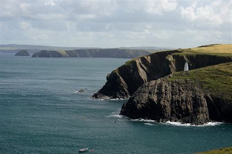 Welsh cliffs | Pembrokeshire Coast National Park | www.pcnpa… | Flickr