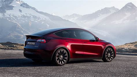 La Tesla Model Y devient la voiture la plus vendue en Europe en ...