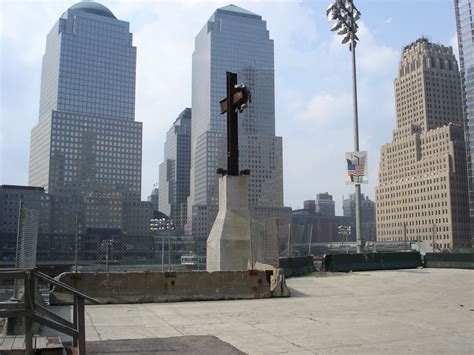 File:Ground Zero Cross ´05.jpg - Wikimedia Commons